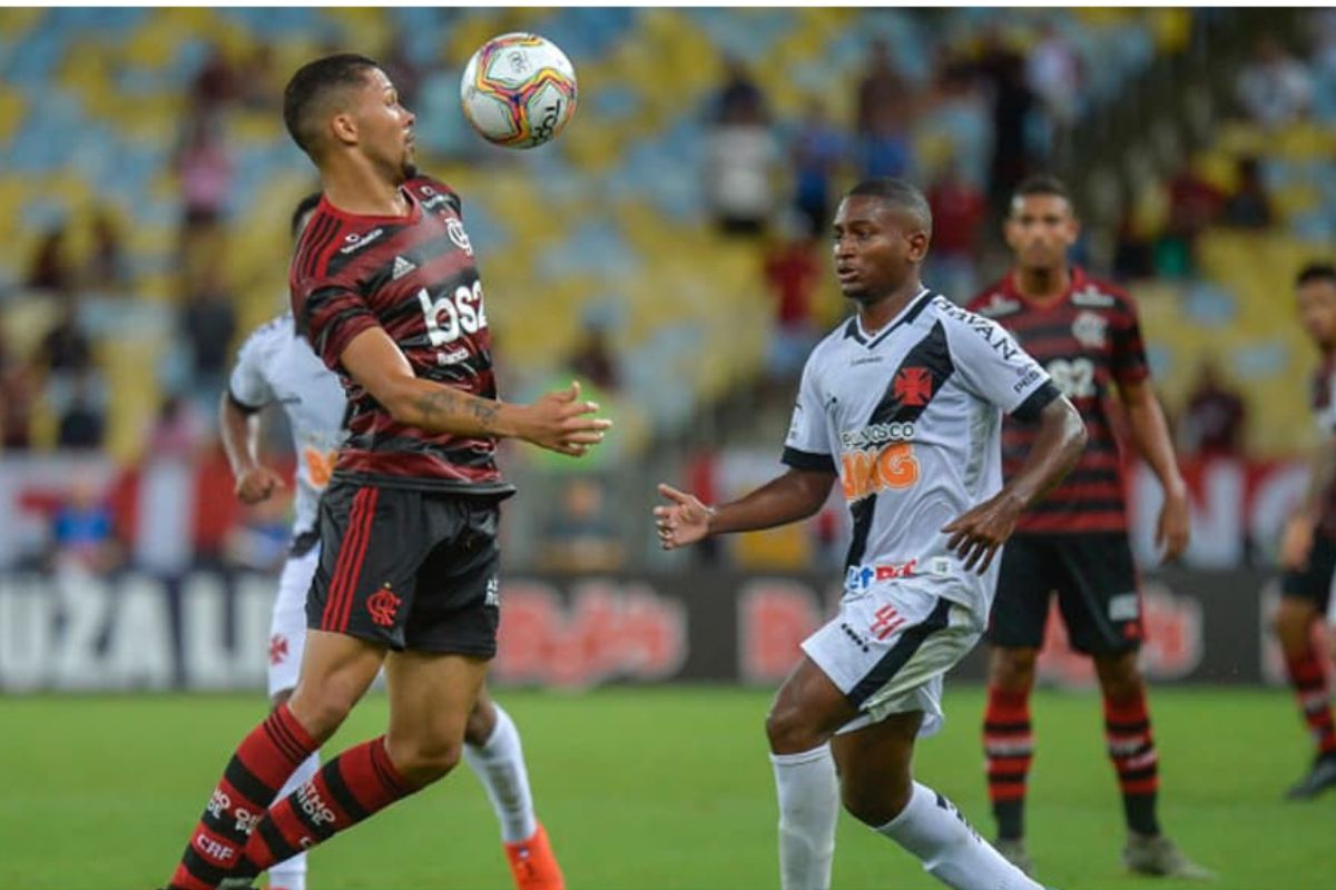 EX-JOGADOR DO VASCO RELEMBRA OS PROBLEMAS QUE PASSOU PARA MARCAR CRAQUE DO ATUAL ELENCO DO FLAMENGO